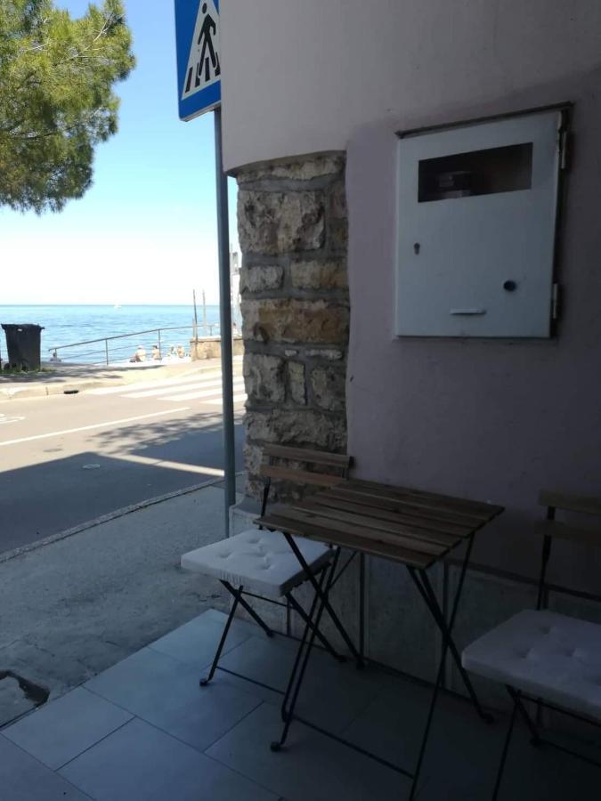Studio Mateja Piran Luaran gambar
